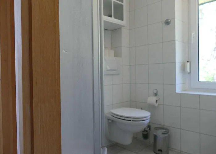 L Zeltplatzstraße 29